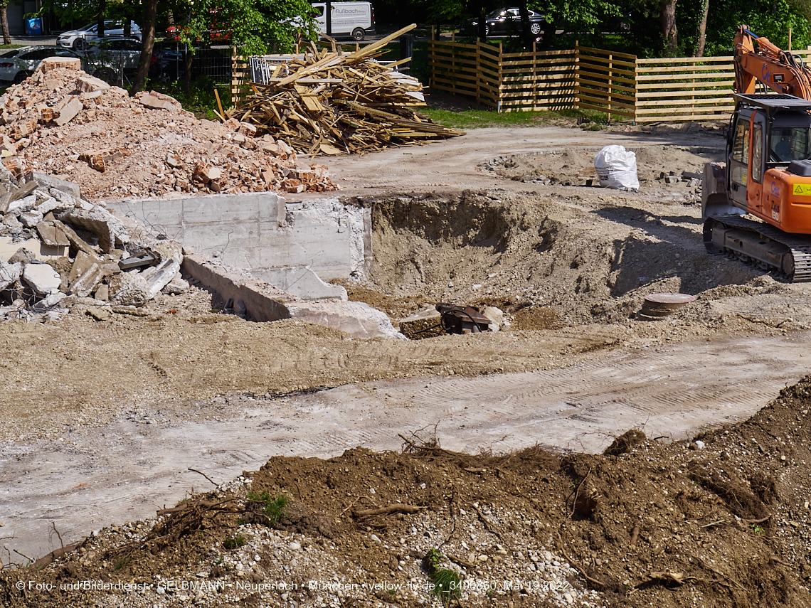19.05.2022 - Baustelle am Haus für Kinder in Neuperlach